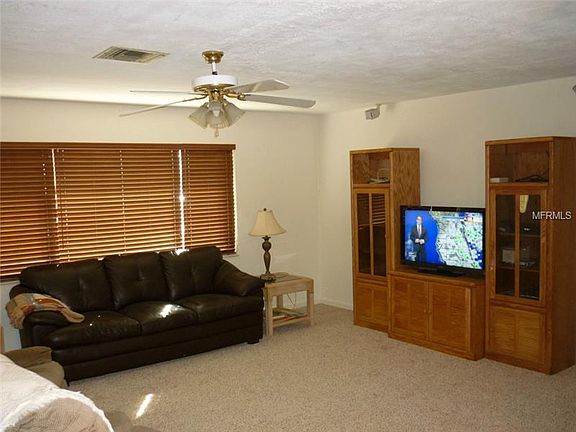 3rd image of 3986 14th Ln NE