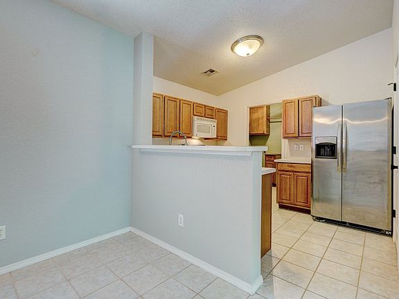 4th image of 15509 Lilly Garden Ln