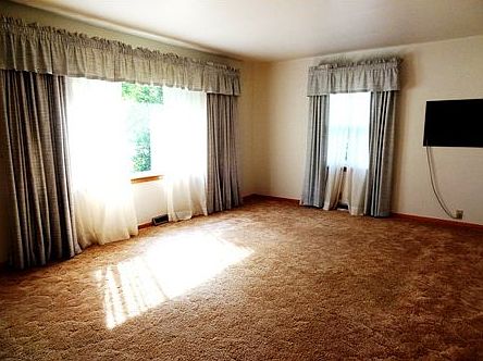 3rd image of 420 S Forestville Ave