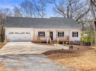 3912 Petes Dr, Gainesville, GA 30506