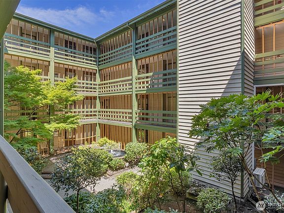 3rd image of 9512 1st Avenue NE #204