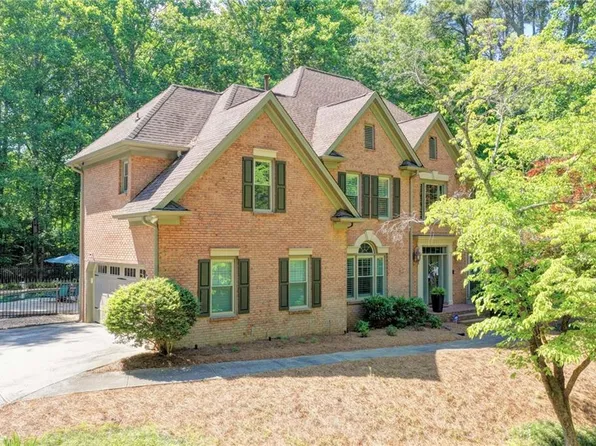 13415 Providence Lake Dr, Milton, GA 30004