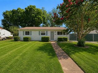 1830 Beall Dr, Hampton, VA 23663