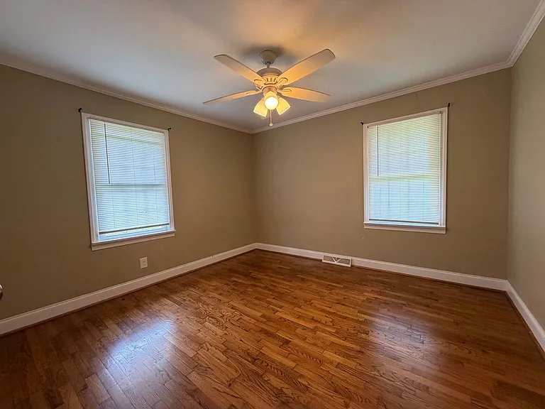 113 Hawthorne St SE — Photo 15