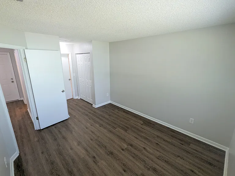 3031-3045 Springfield Ln #3033 — Photo 16