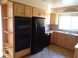 4th image of 26759 Kingswood Dr