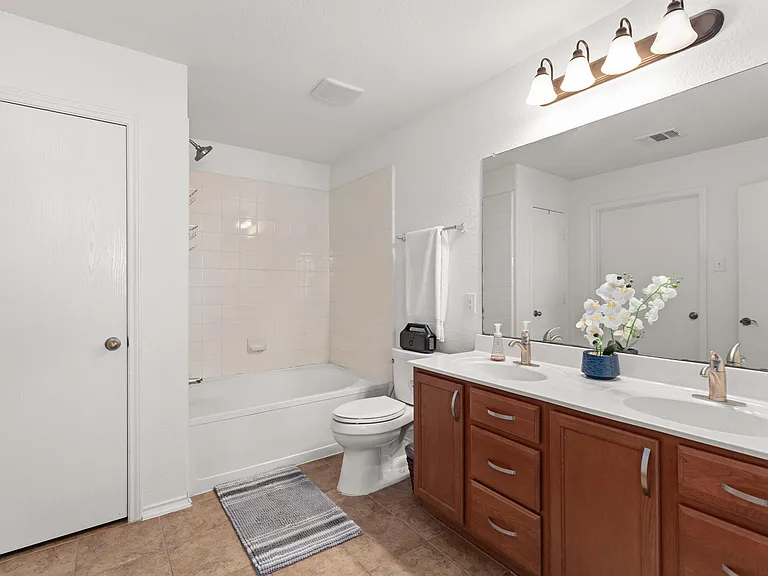 14224 Lake Victor Dr — Photo 18