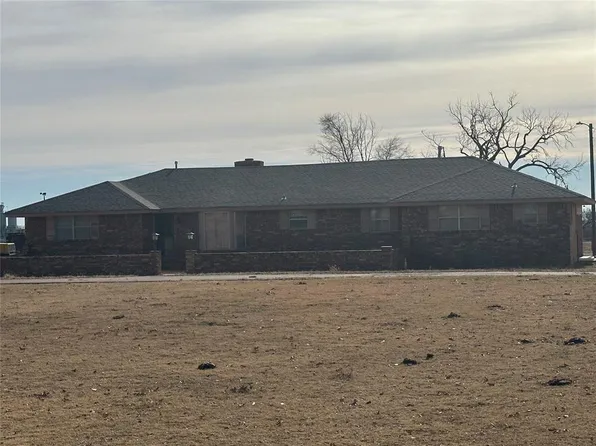 2800 W 7th St, Elk City, OK 73644