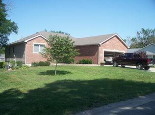 704 N Spruce St, Ottawa, KS 66067