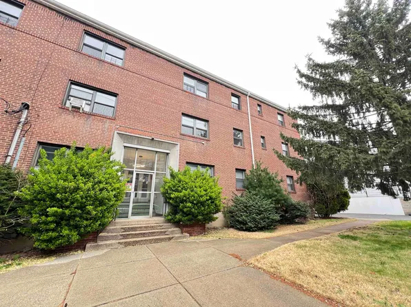 204 North Street image 1 of 16