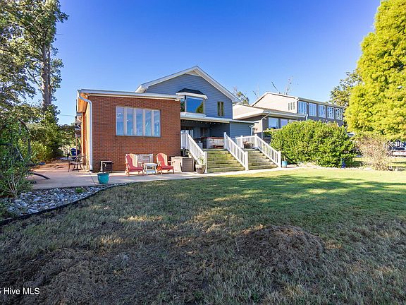 5th image of 1804 River Drive