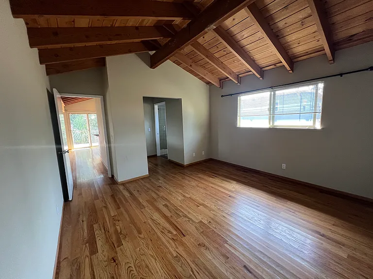 507 Court Way — Photo 14