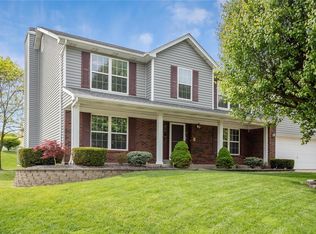 4 Balmore Ct, Weldon Spring, MO 63304