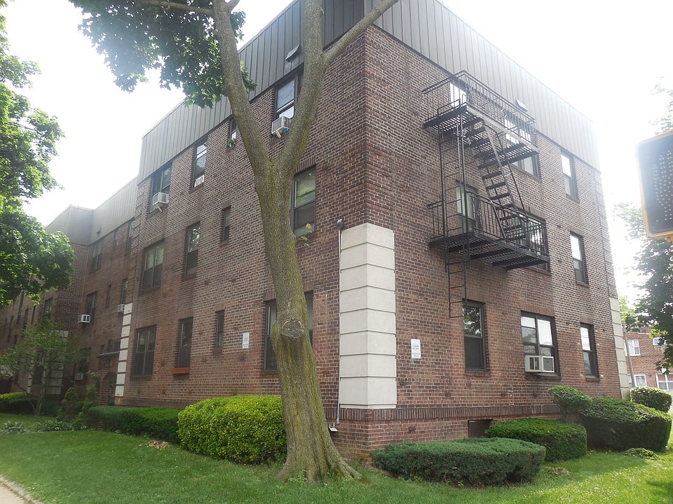 1st image of 7619 Ditmars Blvd