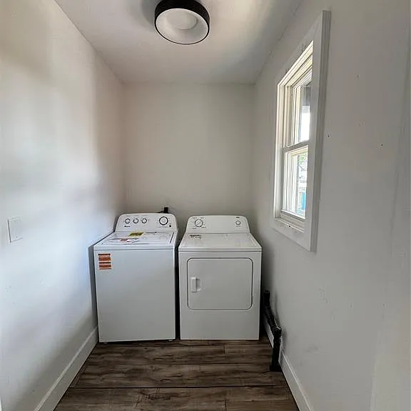 934 Gladstone Ave — Photo 4
