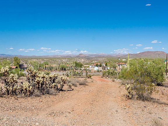 2nd image of 44004 N Us Highway 60