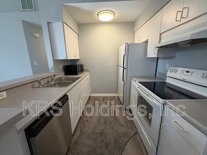 2 bed, 2.0 bath, 1094 sqft, $2,095 — Photo 3