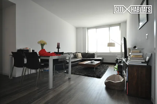 Rented by Citi Habitats | media 34