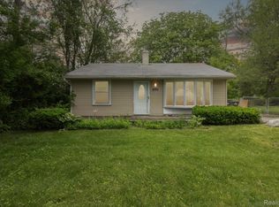 14134 Syracuse St, Taylor, MI 48180