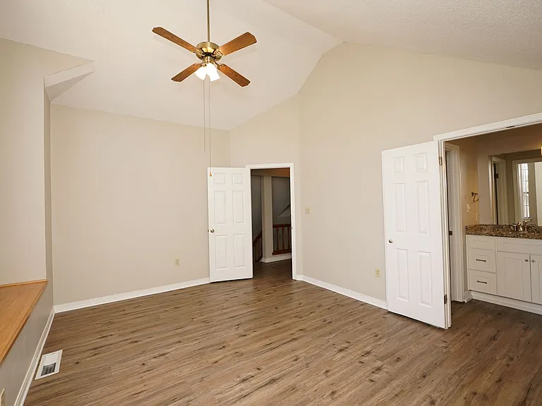 1613 Mariah Way E — Photo 13