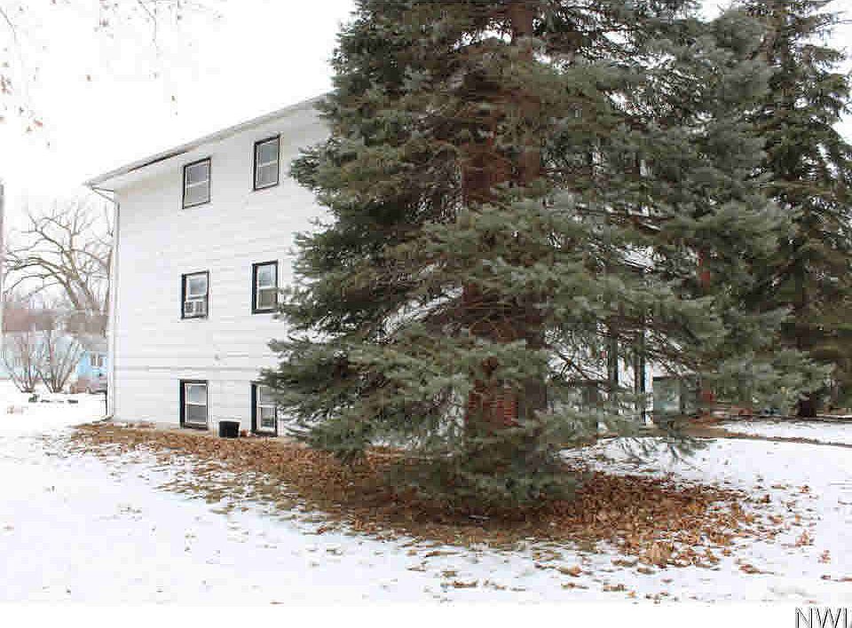 2nd image of 706 Geneseo St
