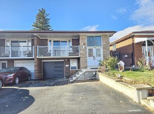208 Plunkett Rd, Toronto, ON M9L2J6
