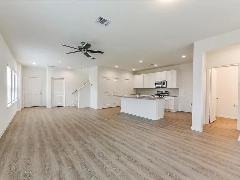 3906 Sugardale St — Photo 8