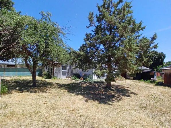 1724 Crest St, Klamath Falls, OR 97603