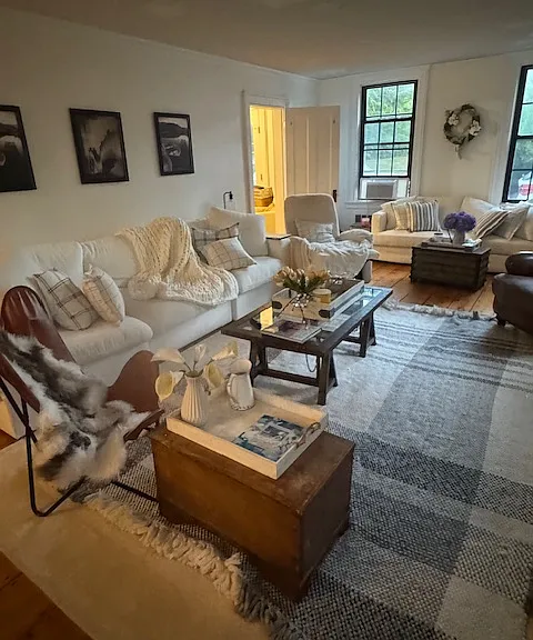 448 Shore Rd — Photo 1