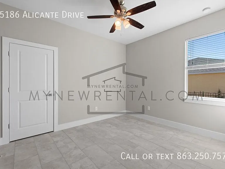 25186 Alicante Dr — Photo 23