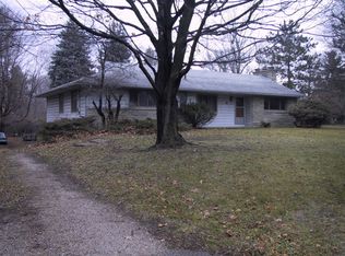 1272 Scott Dr, East Lansing, MI 48823
