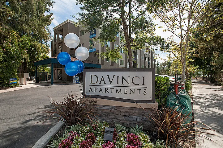 DAVINCI APARTMENTS — Photo 24