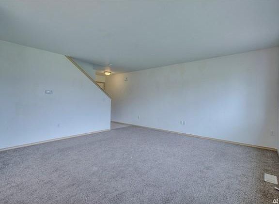 5th image of 217 169th St E