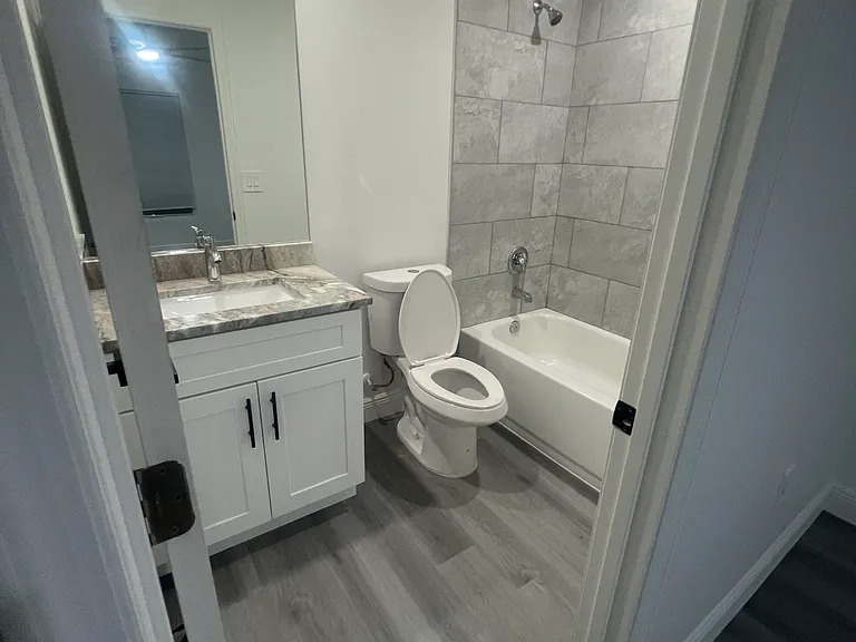 331 Detroit Ave — Photo 20