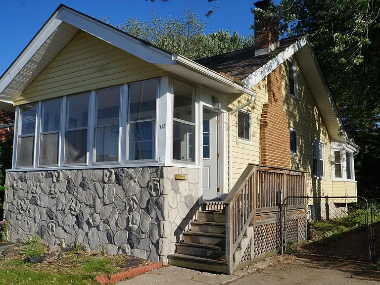 517 W Farnum Ave — Photo 9