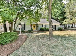 9227 Cameron Wood Dr, Charlotte, NC 28210