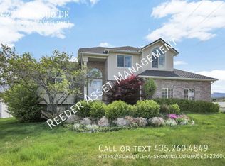 6422 Raymond Dr, Ogden, UT 84405