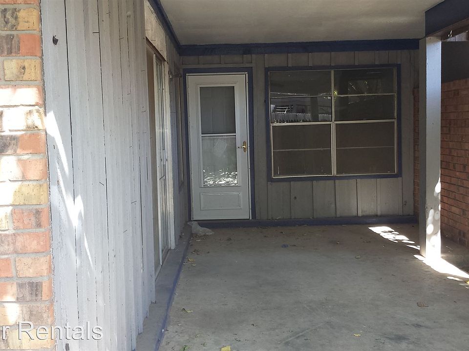 1st image of 2741 Pagewood Ave