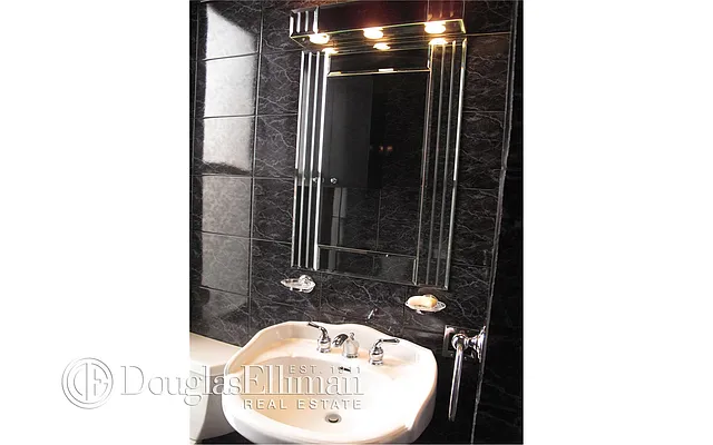 Rented by Douglas Elliman | media 33