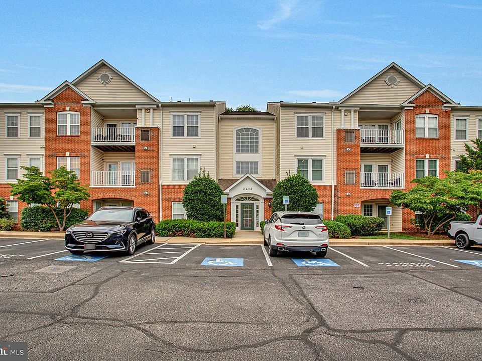 1st image of 2412 Chestnut Terrace Ct Unit 102
