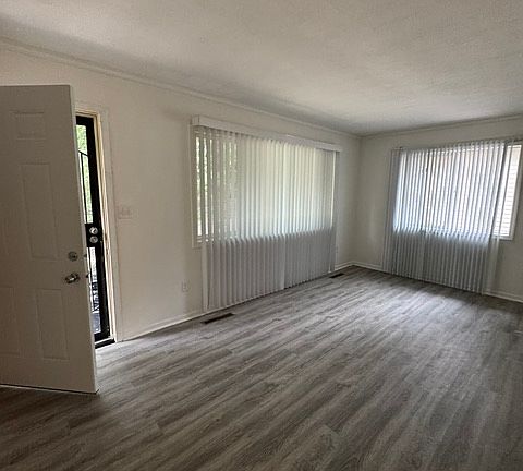 2nd image of 1575 Williams St #1