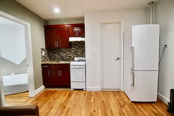 Rented by Hagstrom Management Inc | media 19