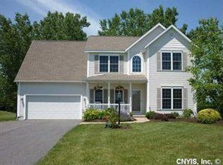 7781 Gloria Dr, Baldwinsville, NY 13027