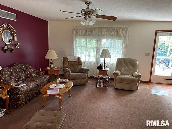 5th image of 6 Queens Way Dr