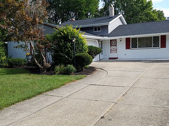 2nd image of 25173 Mitchell Dr