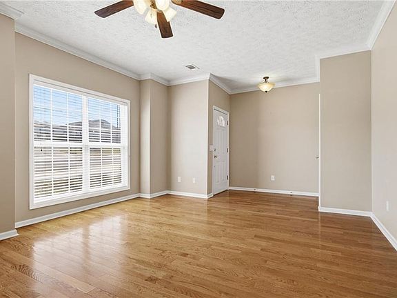 3rd image of 1213 N Dean Rd