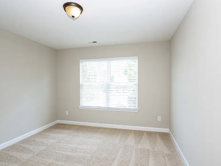 958 Ramsgate Dr SW — Photo 12