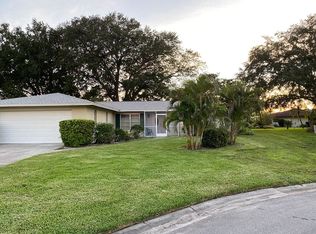 1716 Sandy Ct, Venice, FL 34293