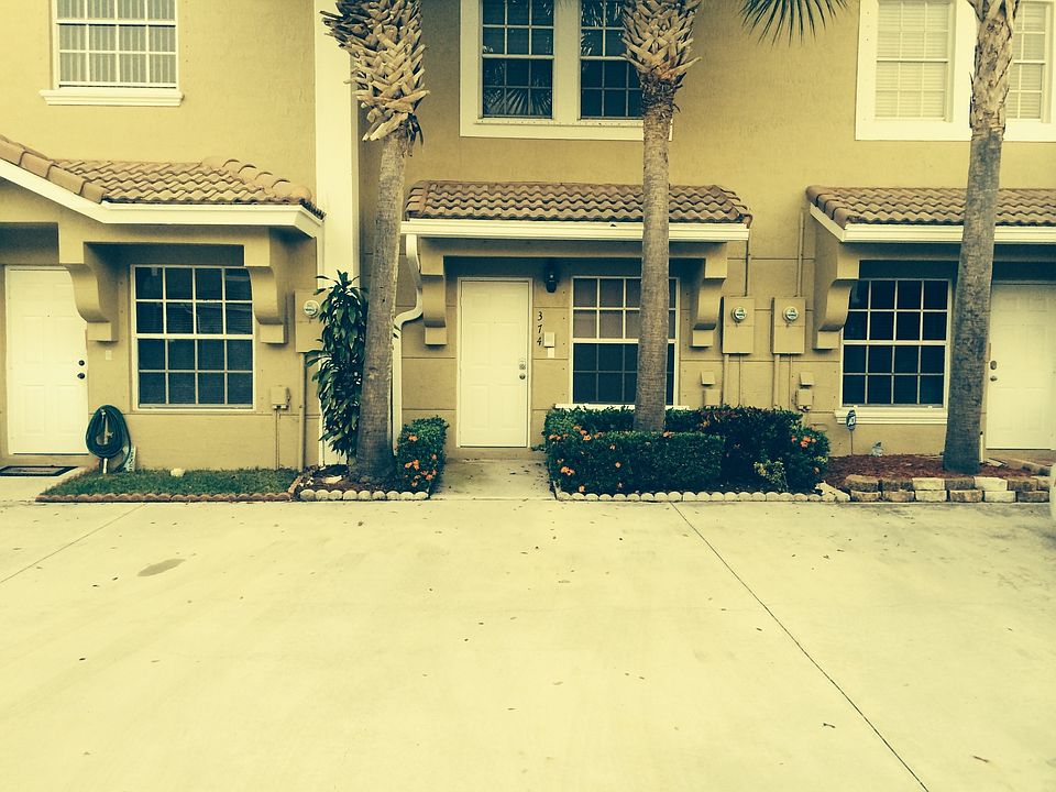 1st image of 374 SW 122nd Ave
