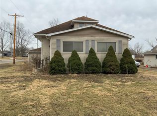 204 Center St, Bismarck, IL 61814